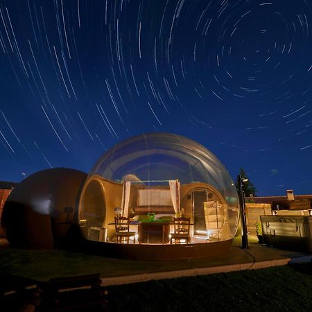 Cosmoveros - Hotel Burbuja Pedraza Dış mekan fotoğraf