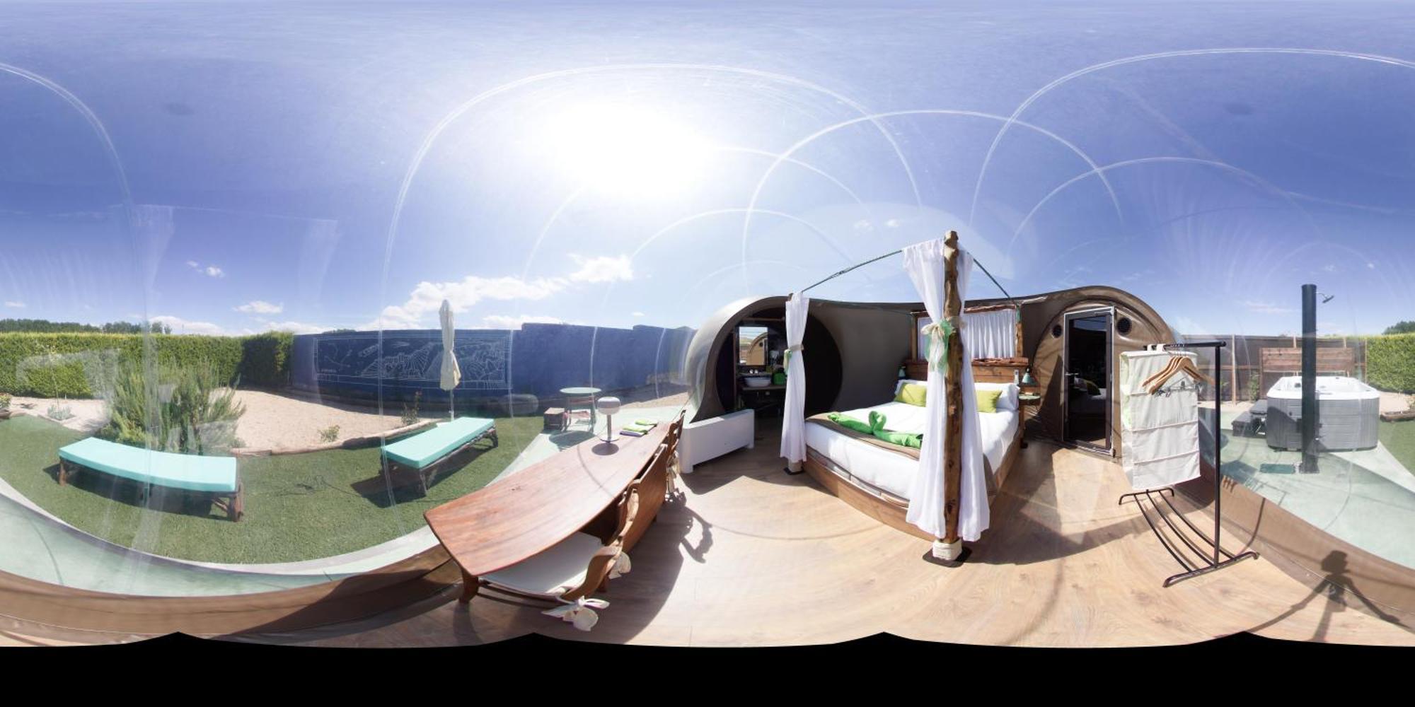 Cosmoveros - Hotel Burbuja Pedraza Dış mekan fotoğraf